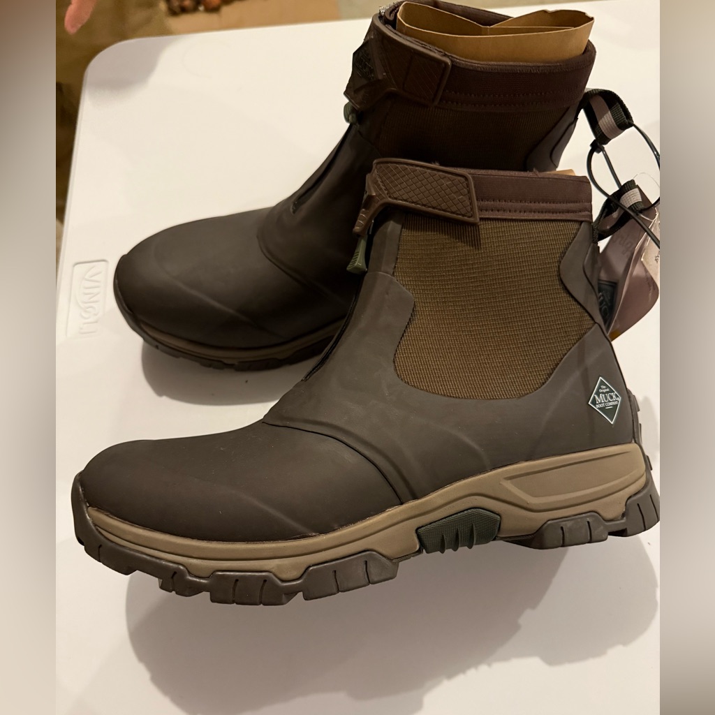 Muck Men's Apex Mid Zip Ankle Boot, Size 13-14